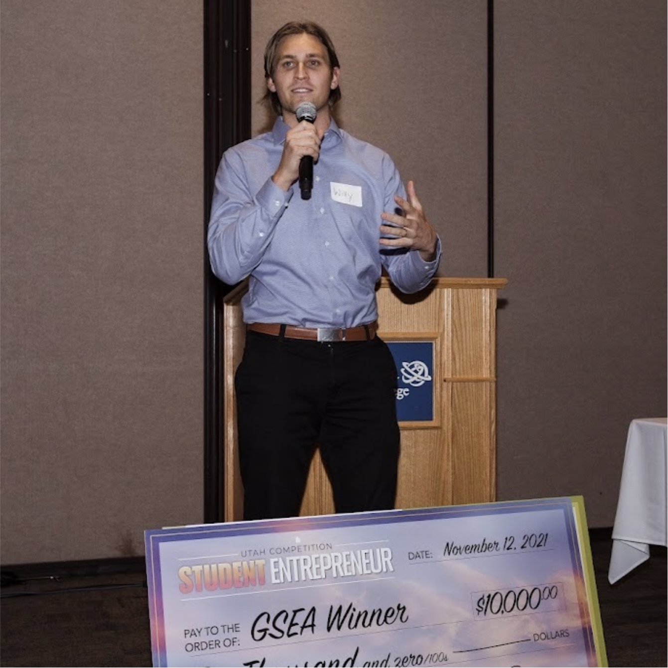 Willy after winning Utah Student Entrepreneur of the Year